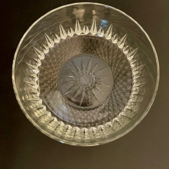 Arcoroc France Round Clear Starburst Glass Salad Bowl 9" Vintage - Picture 3 of 7
